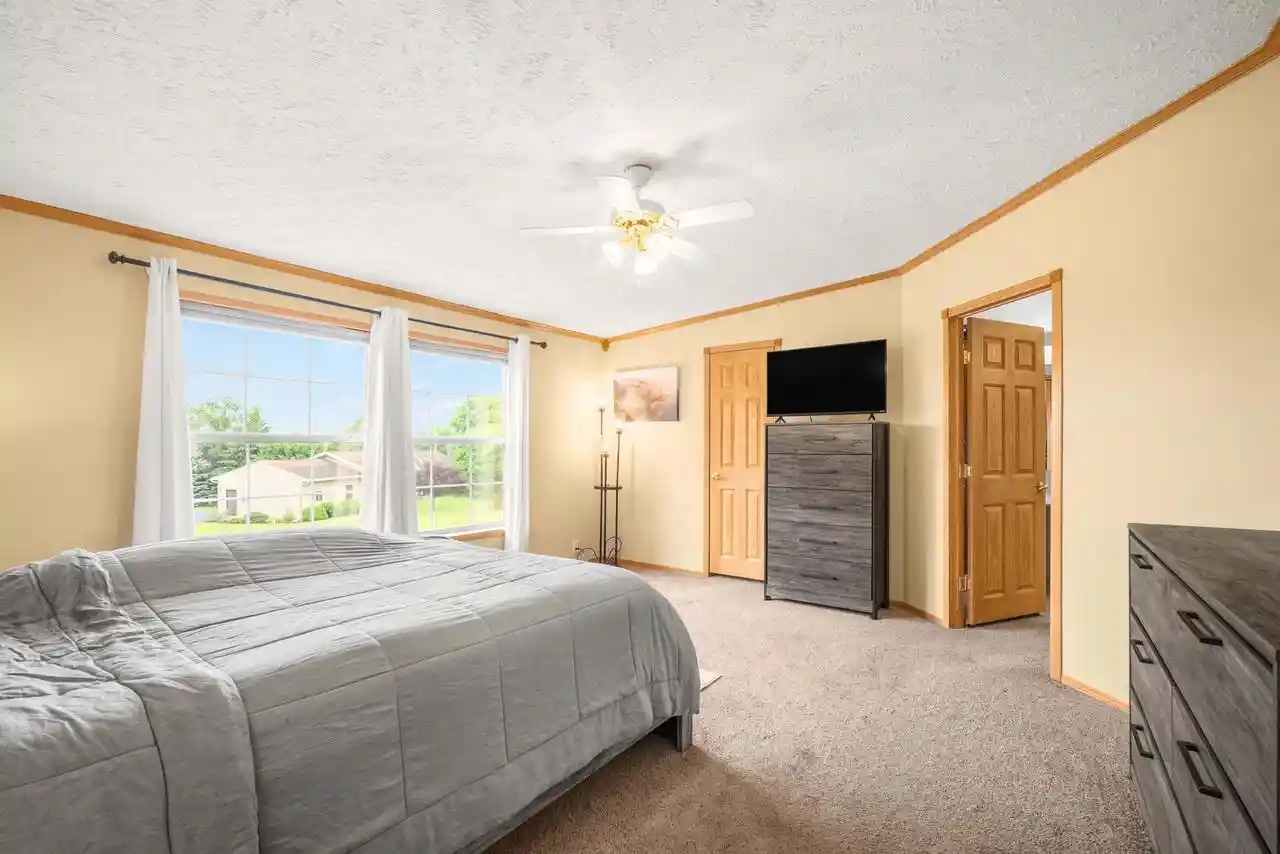 Homes for sale in Saint Cloud, WI | 1757 Cedarview Dr Dr, Saint Cloud, WI 53079 | MLS# 1968955