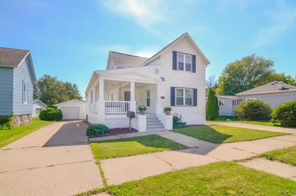 1st image of 416 Main Street Street, Oconto, WI 54153 | MLS# 50328067