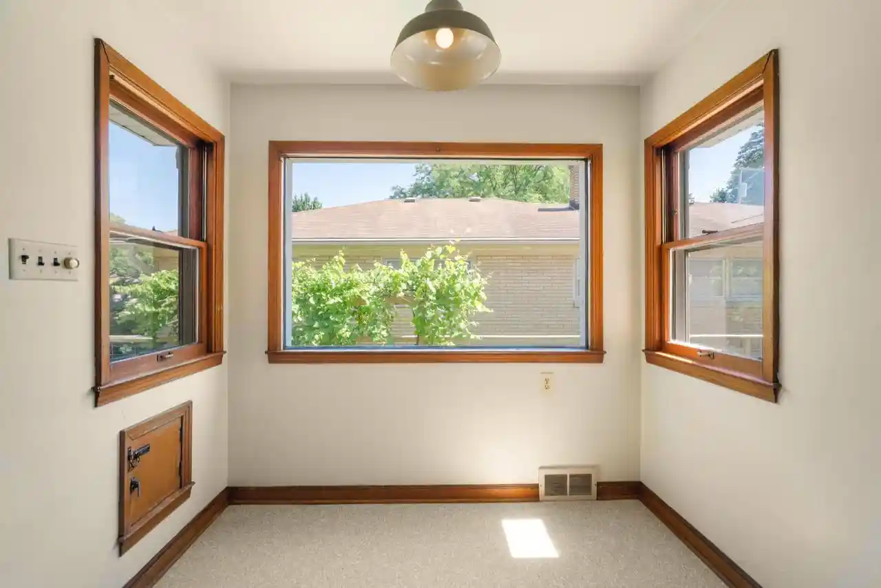 Homes for sale in Glendale, WI | 5653 N Milwaukee River Parkway Parkway, Glendale, WI 53209 | MLS# 1968961