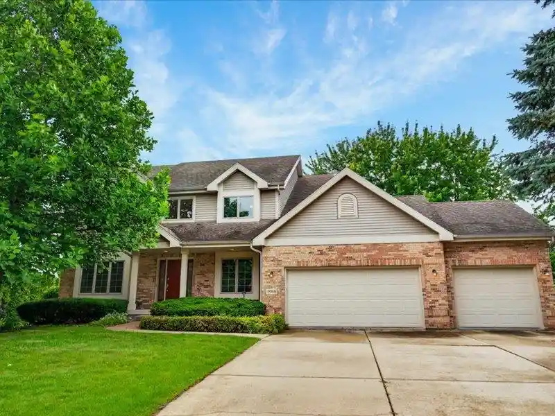 1st image of 3018 Bosshard Dr Dr, Fitchburg, WI 53711 | MLS# 2026685