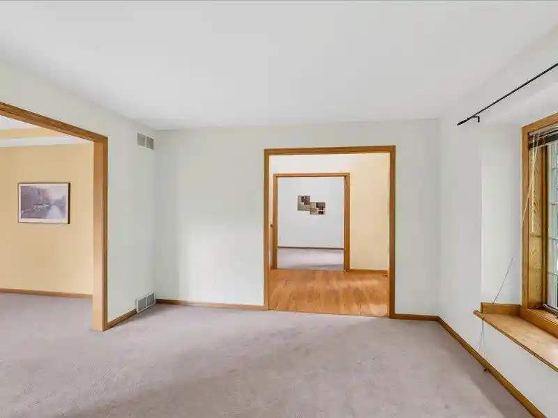 2nd image of 3018 Bosshard Dr Dr, Fitchburg, WI 53711 | MLS# 2026685
