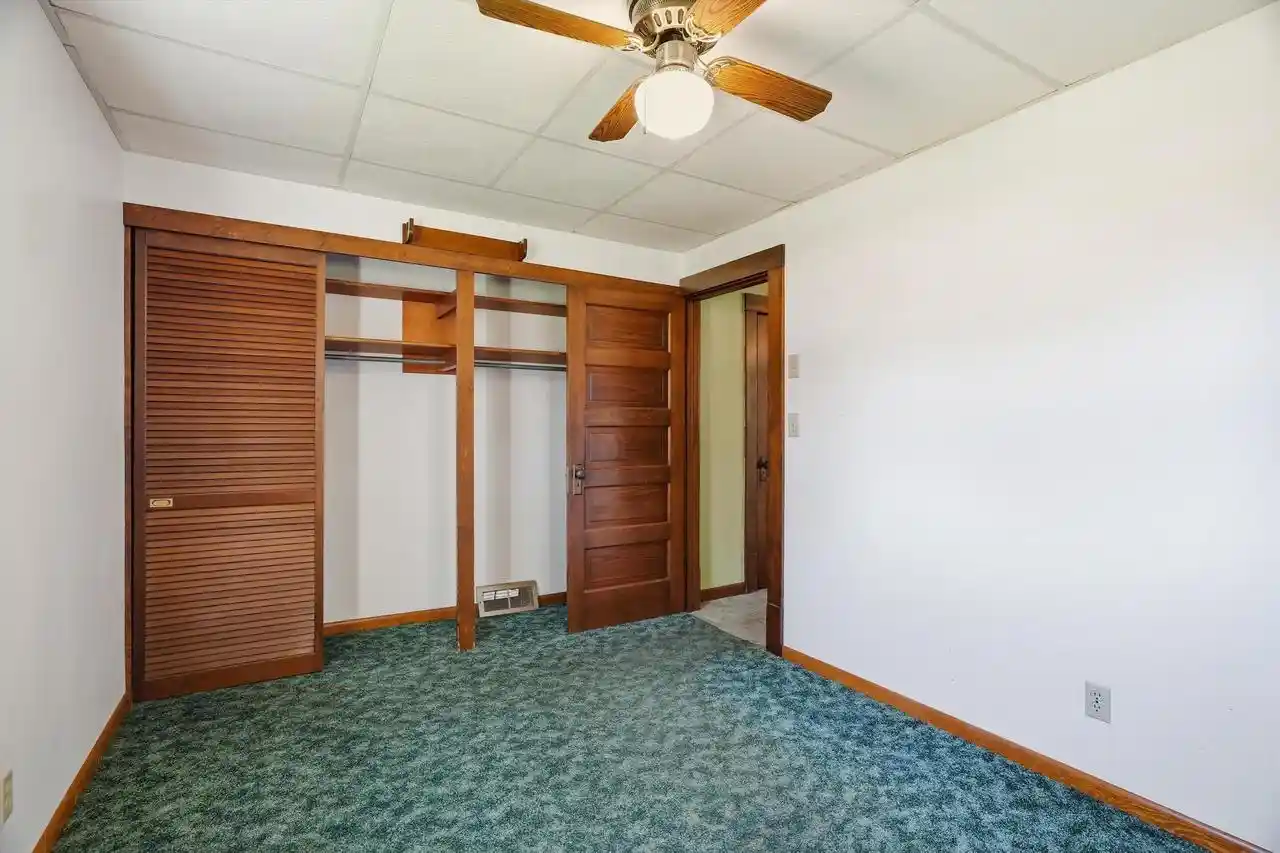 Homes for sale in Marshfield, WI | 400 N Vine Avenue Avenue, Marshfield, WI 54449 | MLS# 22602925