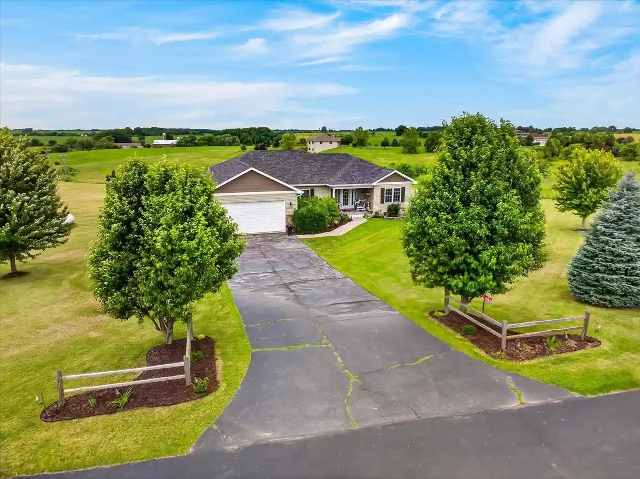 Homes for sale in New Glarus, WI | W7620 County Road H, New Glarus, WI 53574 | MLS# 2026705
