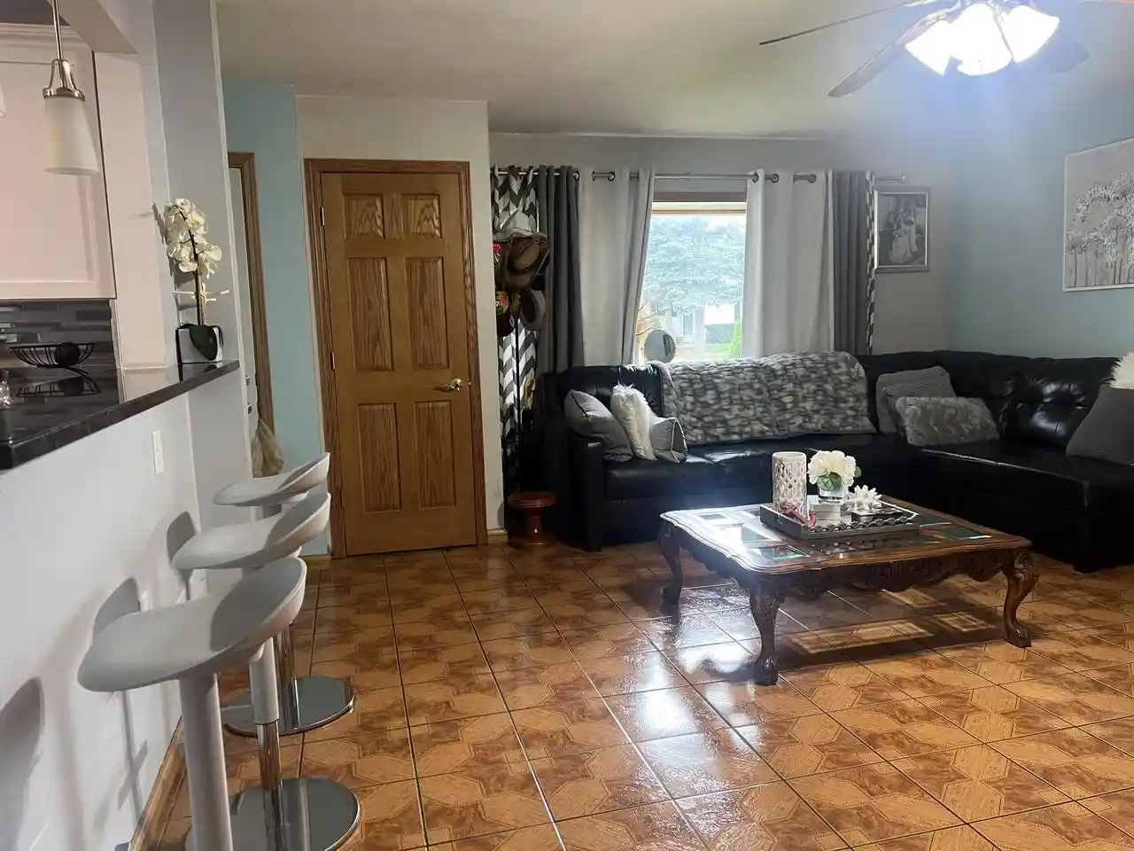 Homes for sale in Greenfield, WI | 5324 W Allerton Avenue Avenue, Greenfield, WI 53220 | MLS# 1969009