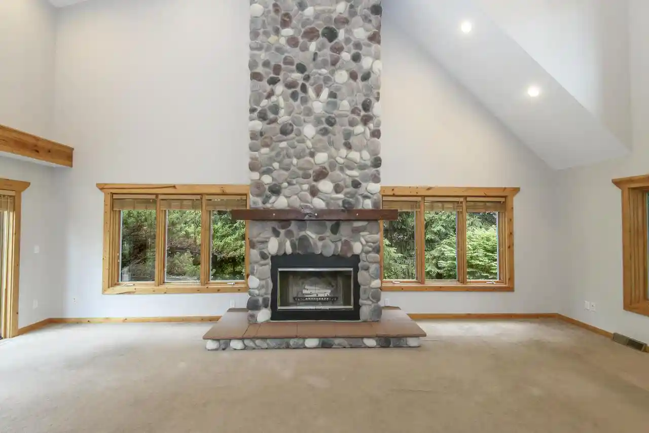 2nd image of 7724 Northwest (83) Hwy Hwy, Mukwonago, WI 53149 | MLS# 1969012