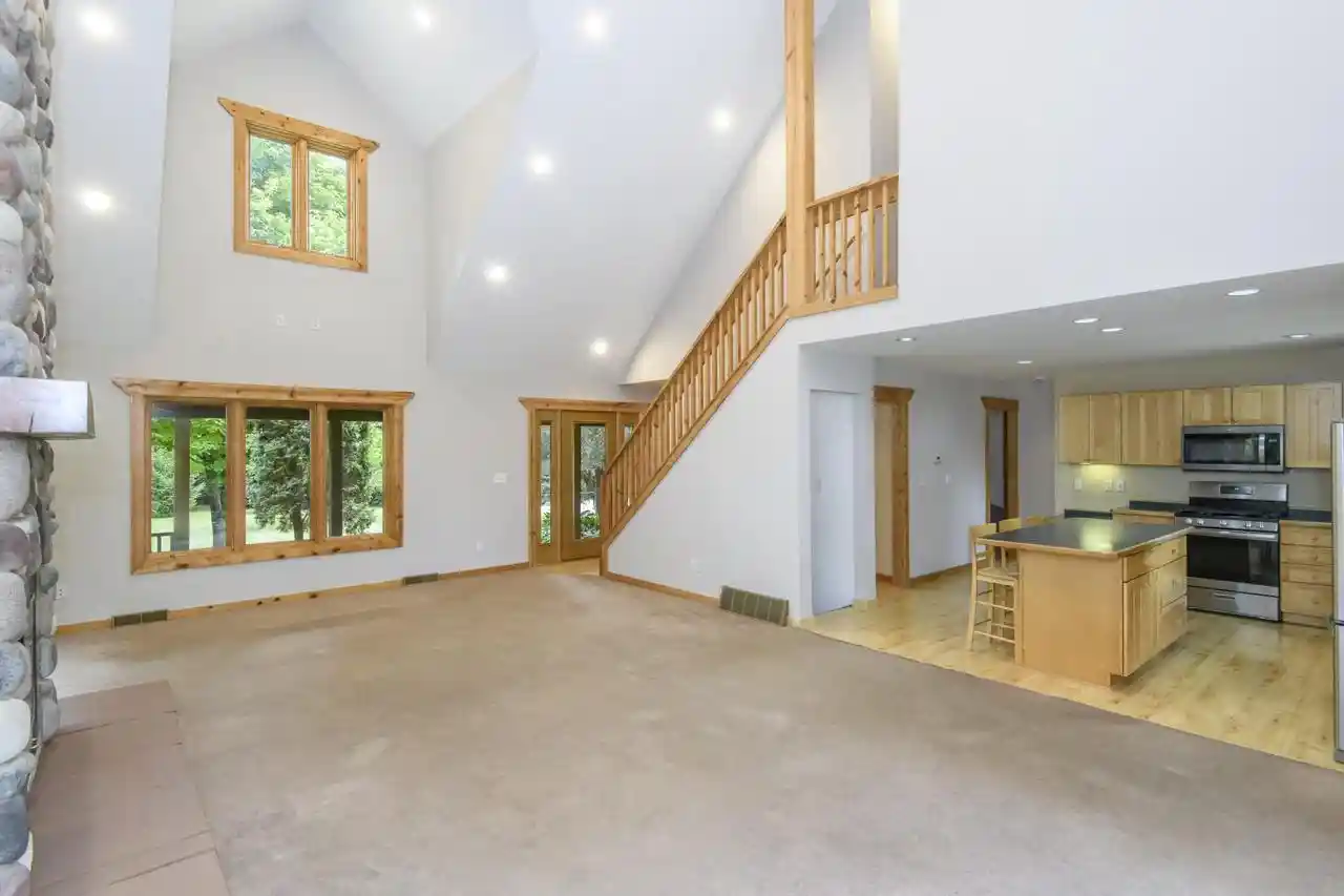 4th image of 7724 Northwest (83) Hwy Hwy, Mukwonago, WI 53149 | MLS# 1969012
