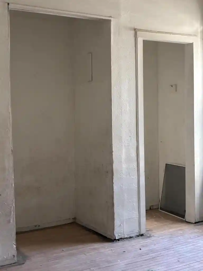 Photo 4 of Multi family home for sale at 3320 W Saint Paul Avenue W Avenue W #3322, Milwaukee, WI 53208 | MLS# 1969033 | Listing updated on 2026-08-16