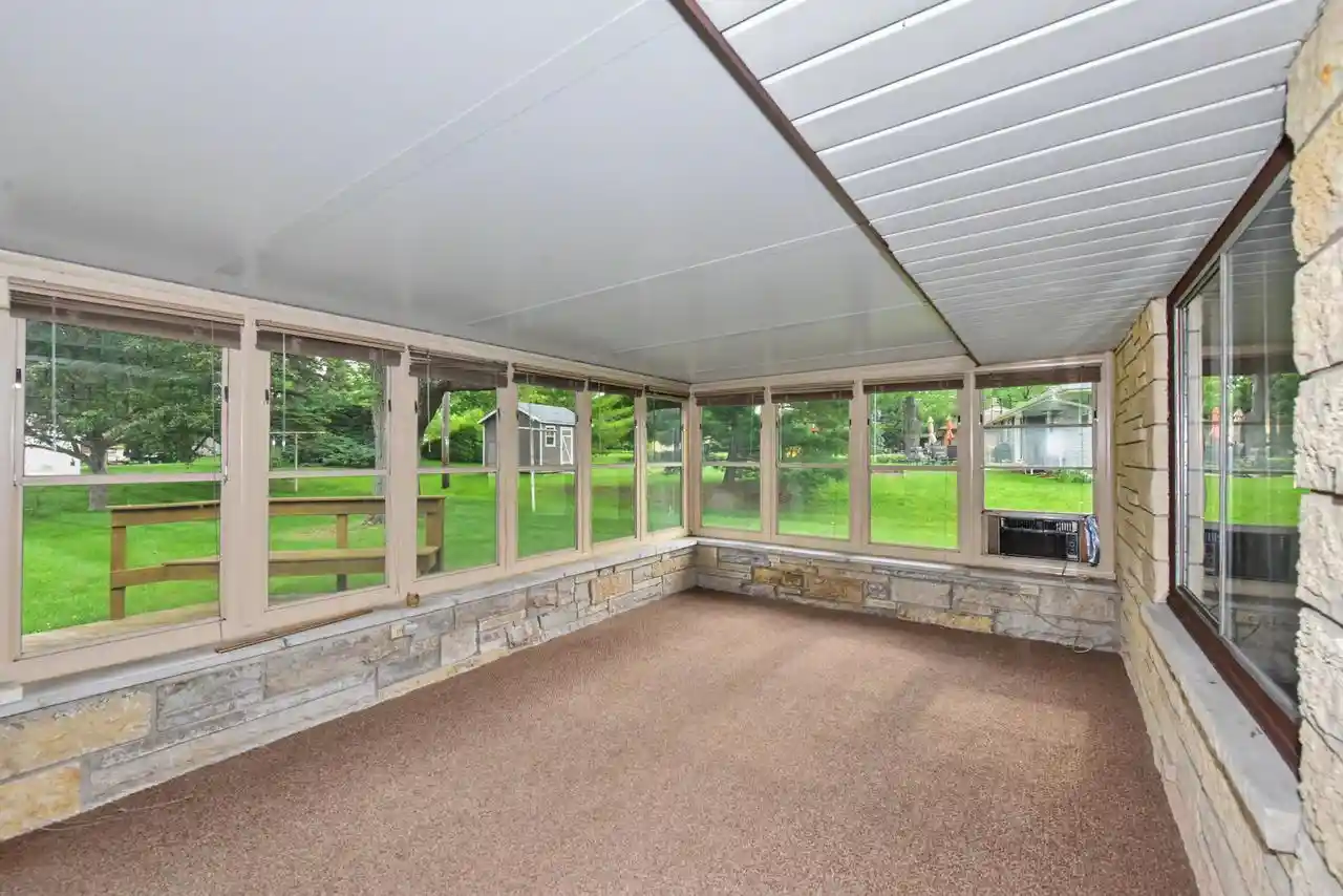 Homes for sale in Muskego, WI | S68w13026 Bristlecone Lane Lane, Muskego, WI 53150 | MLS# 1969048