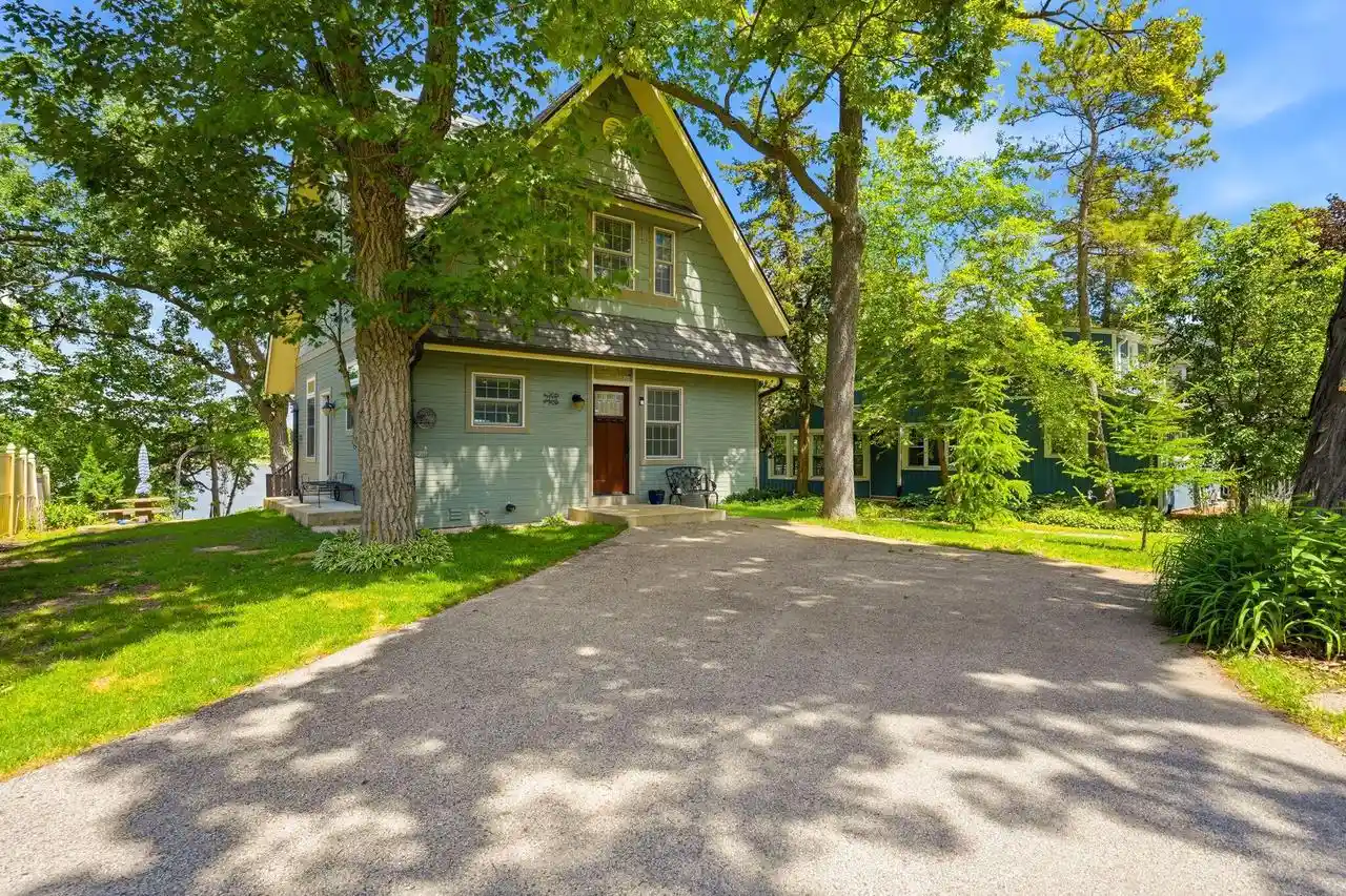39th image of 2125 N Peninsula Road Road, Oconomowoc, WI 53066 | MLS# 1969050