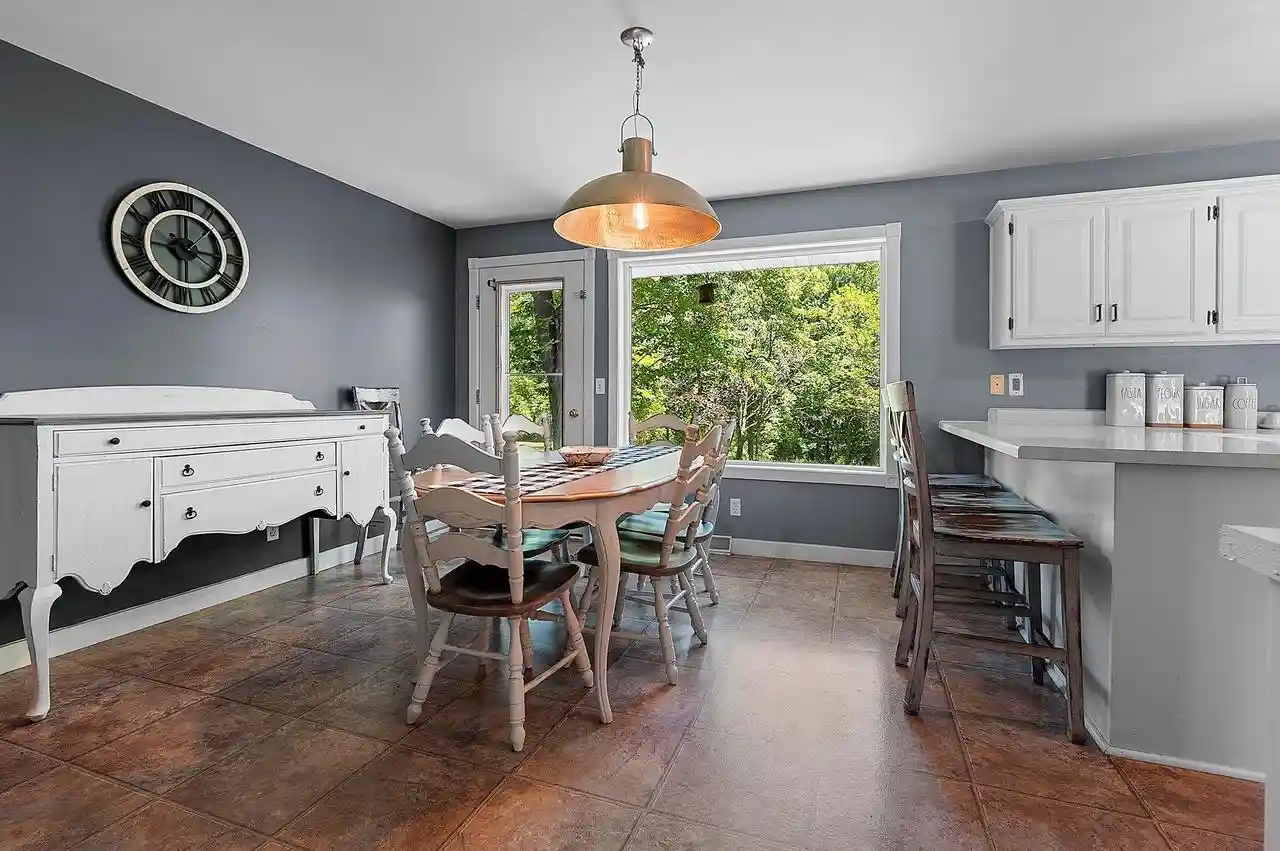 4th image of 3272 Libby Lane Lane, Suamico, WI 54313 | MLS# 50328082