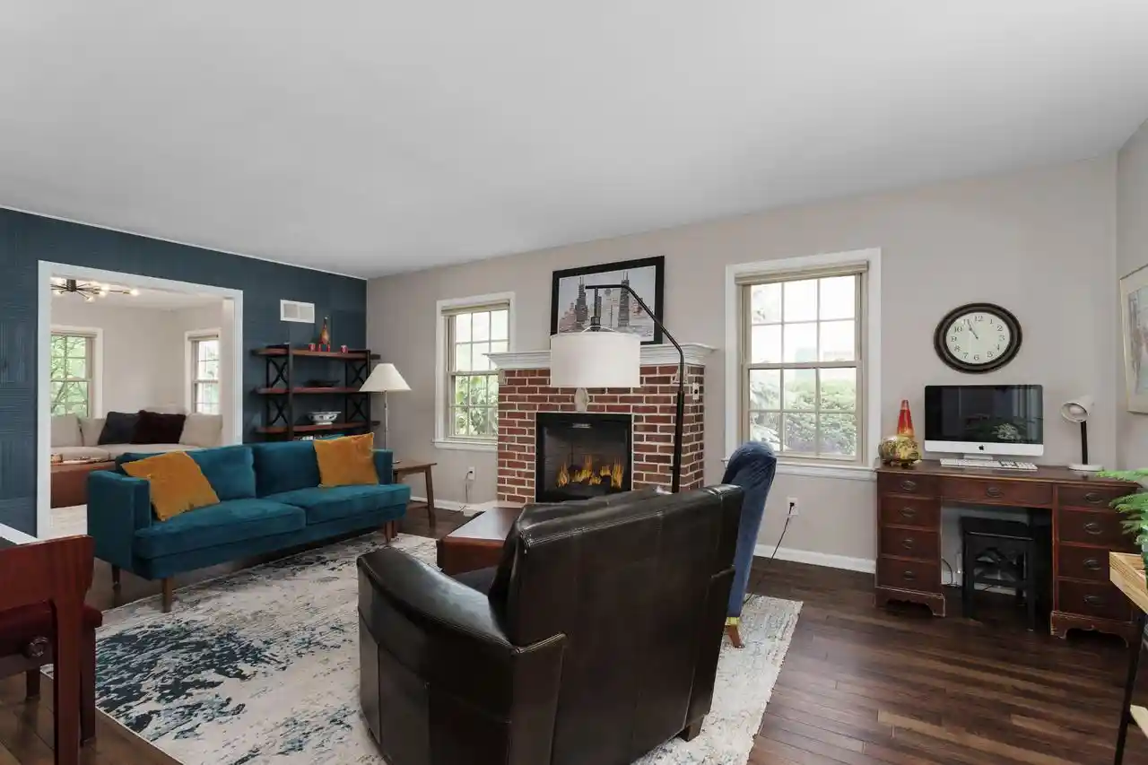2nd image of 910 Harvey Avenue Avenue, Watertown, WI 53094 | MLS# 1969053