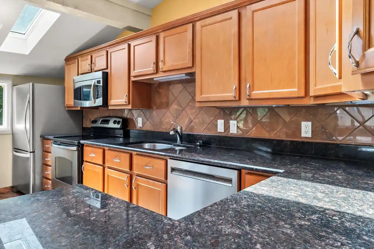 Homes for sale in Fontana, WI | 711 Thornridge Court Court #B, Fontana, WI 53125 | MLS# 1969054