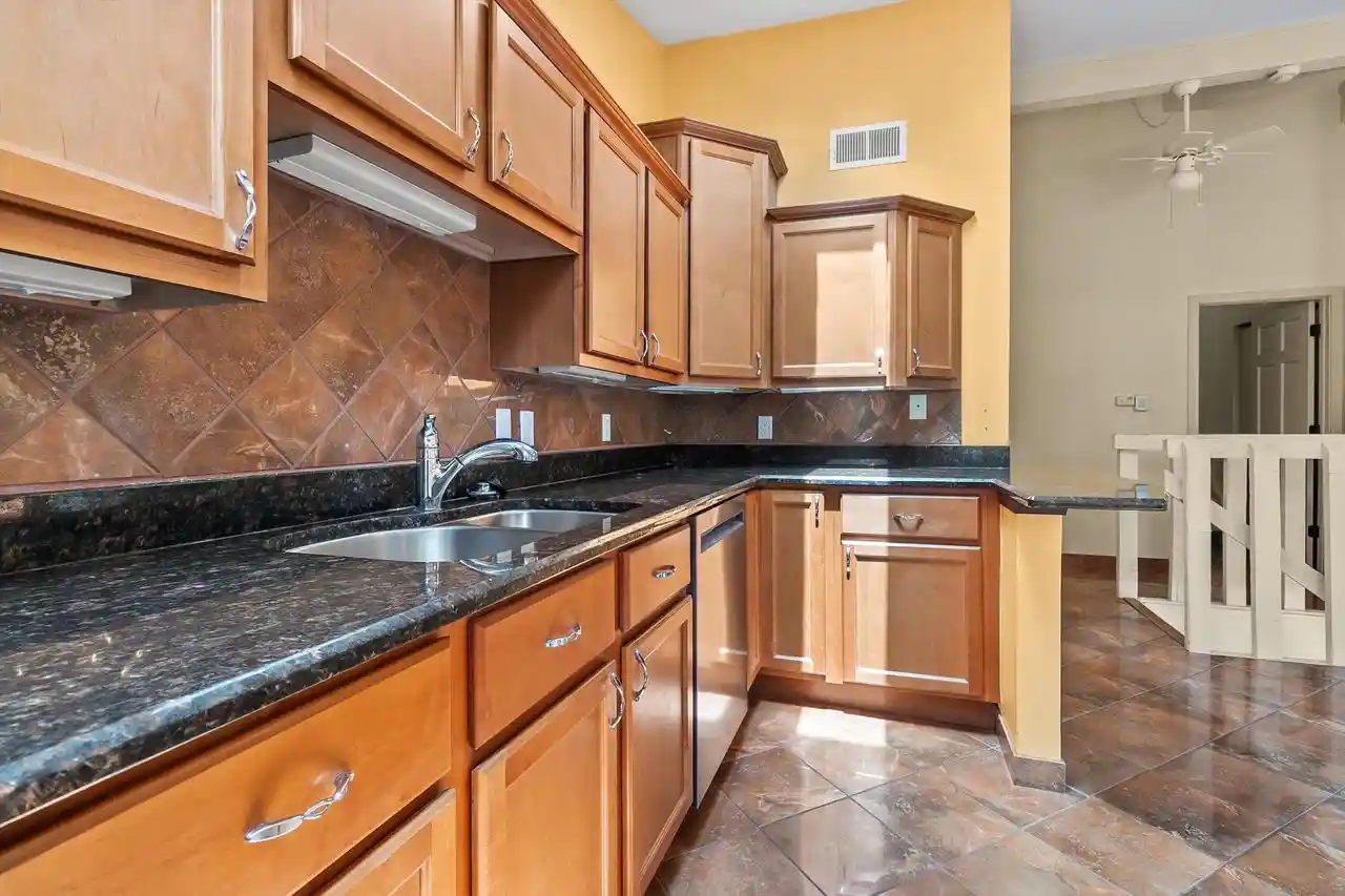 Homes for sale in Fontana, WI | 711 Thornridge Court Court #B, Fontana, WI 53125 | MLS# 1969054