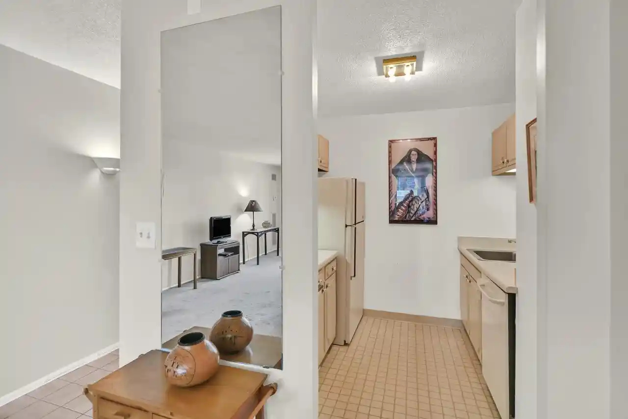 Homes for sale in Milwaukee, WI | 929 N Astor Street Street #403, Milwaukee, WI 53202 | MLS# 1969058