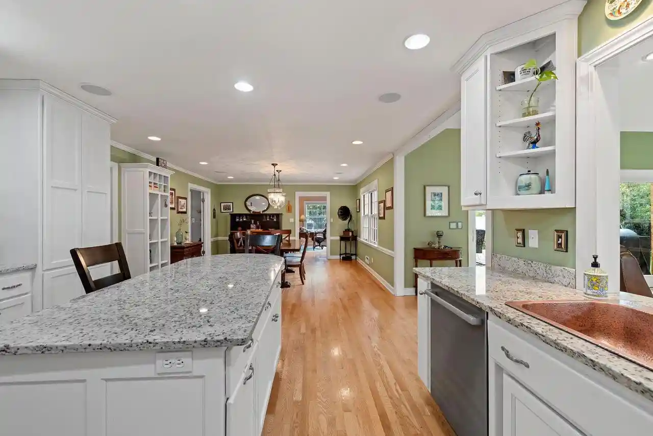 5th image of 356 Warren Court Court, Green Bay, WI 54301 | MLS# 50328138