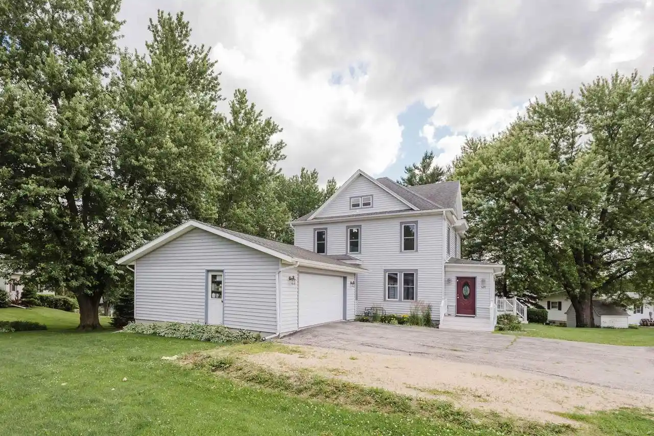 Homes for sale in Mineral Point, WI | 607 Dodge Street Street, Mineral Point, WI 53565 | MLS# 2026757