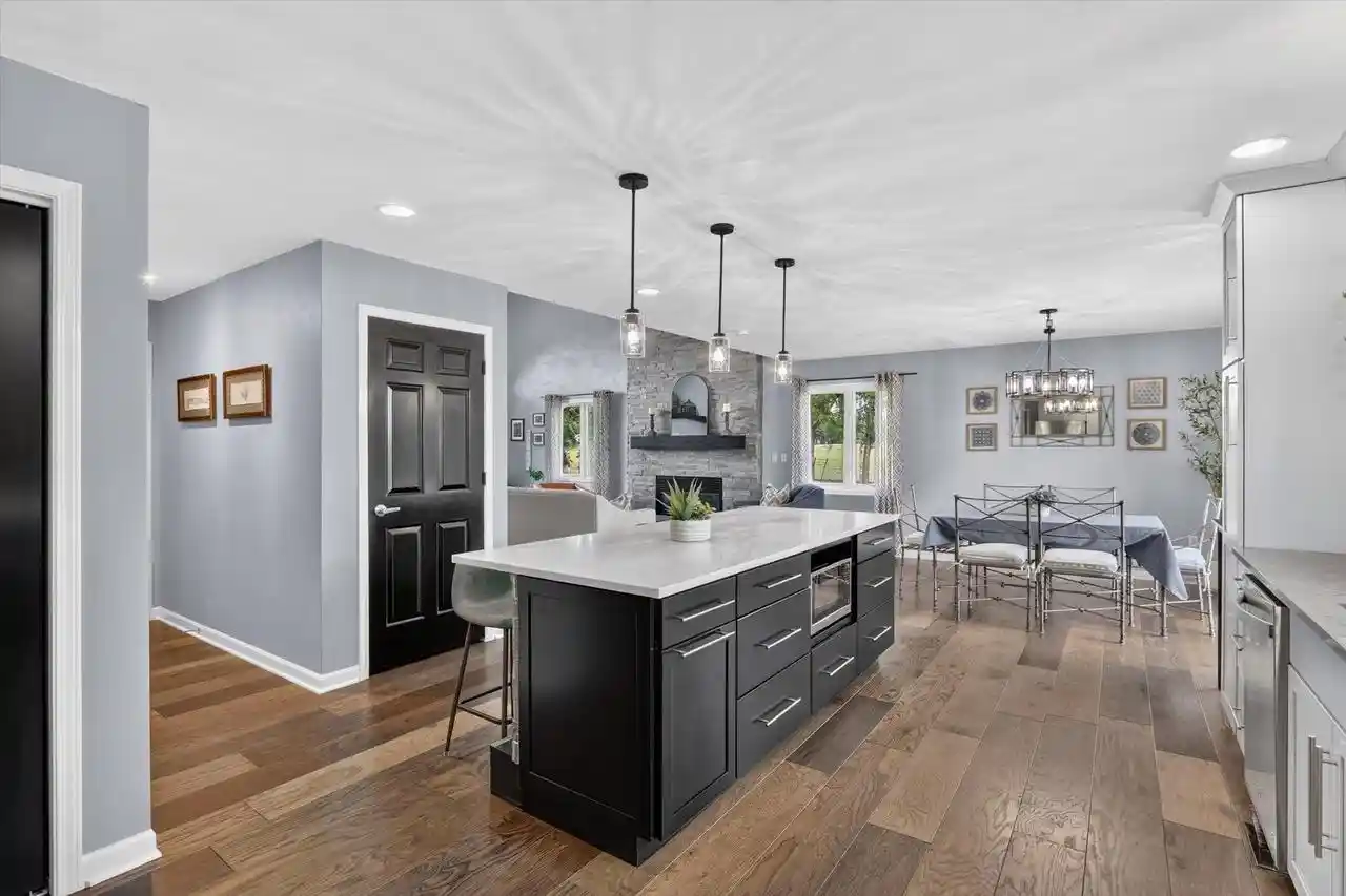 3rd image of 5542 E L T Townline Road Road, Beloit, WI 53511 | MLS# 2026758