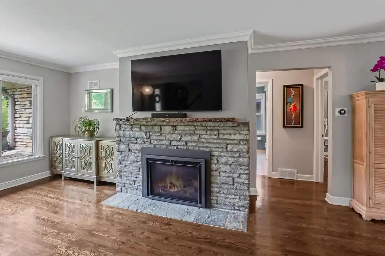 Homes for sale in Wauwatosa, WI | 12001 W Underwood Parkway Parkway, Wauwatosa, WI 53226 | MLS# 1969106