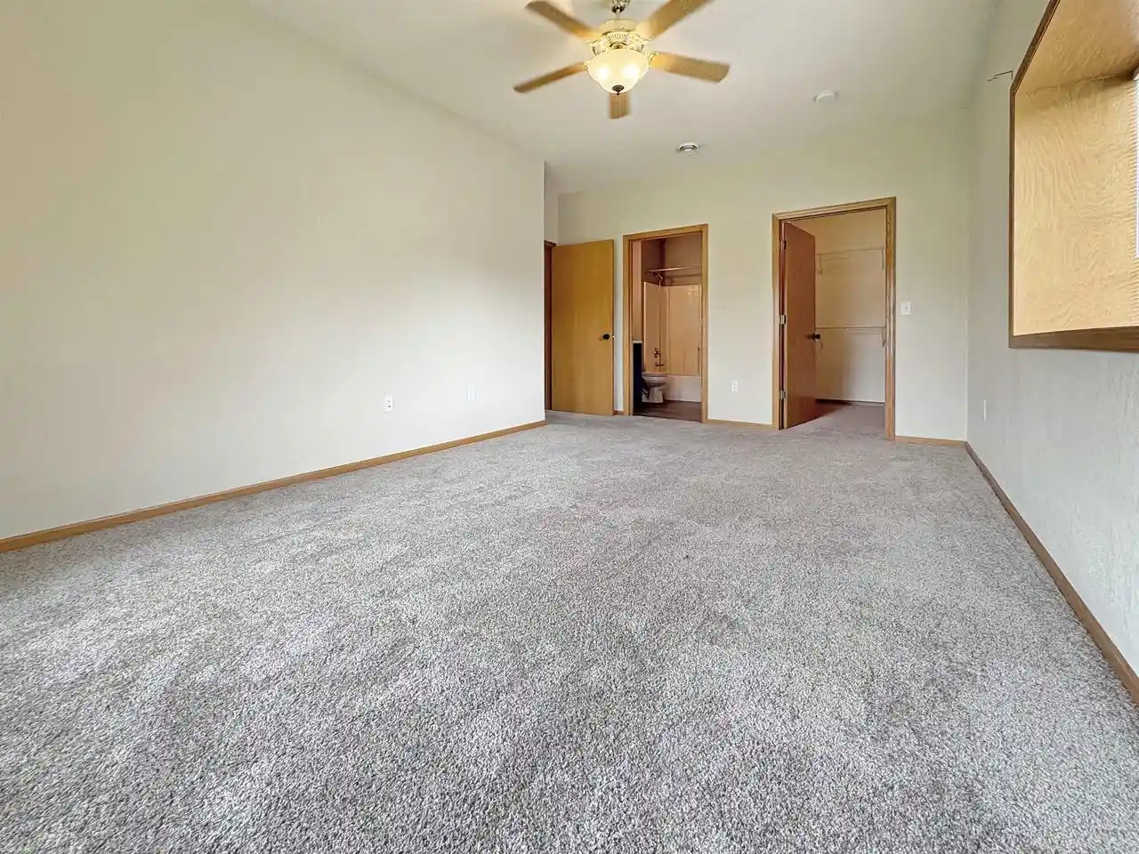 Homes for sale in Johnson Creek, WI | 146 Pheasant Run Run, Johnson Creek, WI 53038 | Houzeo