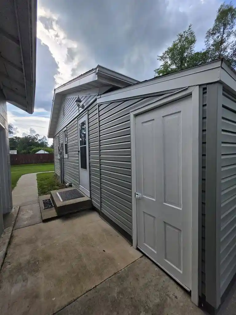 2nd image of 615 Gale Avenue Avenue, Wisconsin Dells, WI 53965 | MLS# 2026774