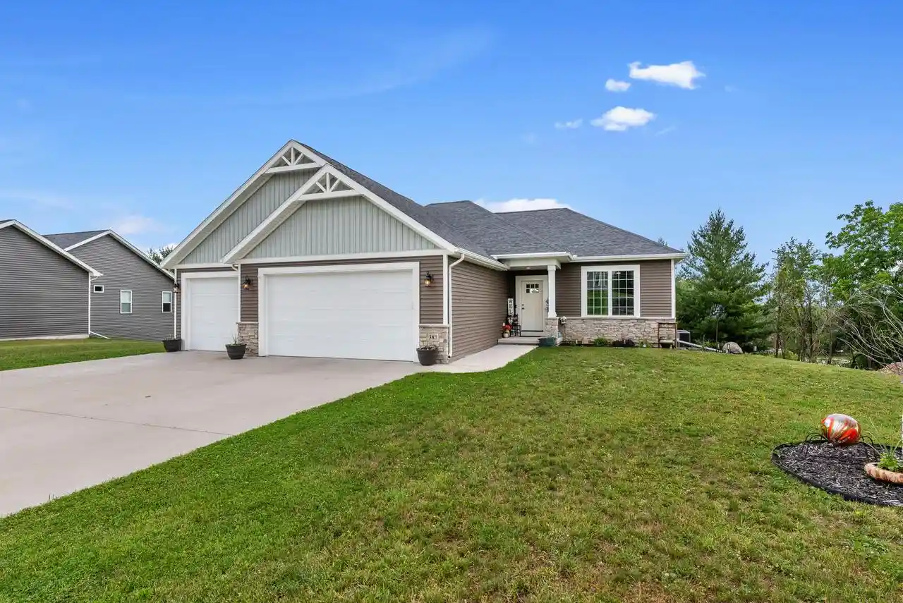 1st image of 387 Drumlin Loop Loop, Ripon, WI 54971 | MLS# 1969150