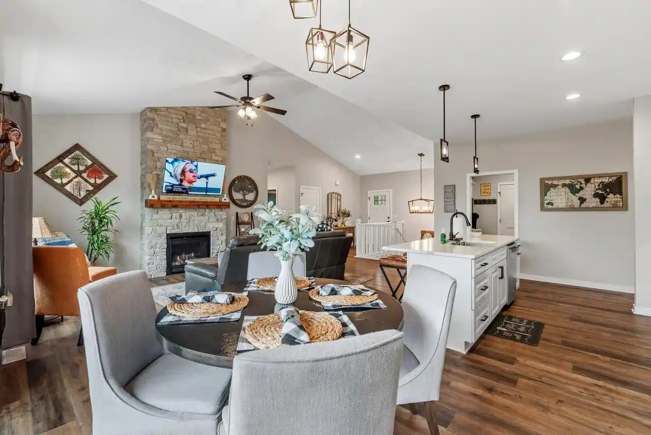 3rd image of 387 Drumlin Loop Loop, Ripon, WI 54971 | MLS# 1969150