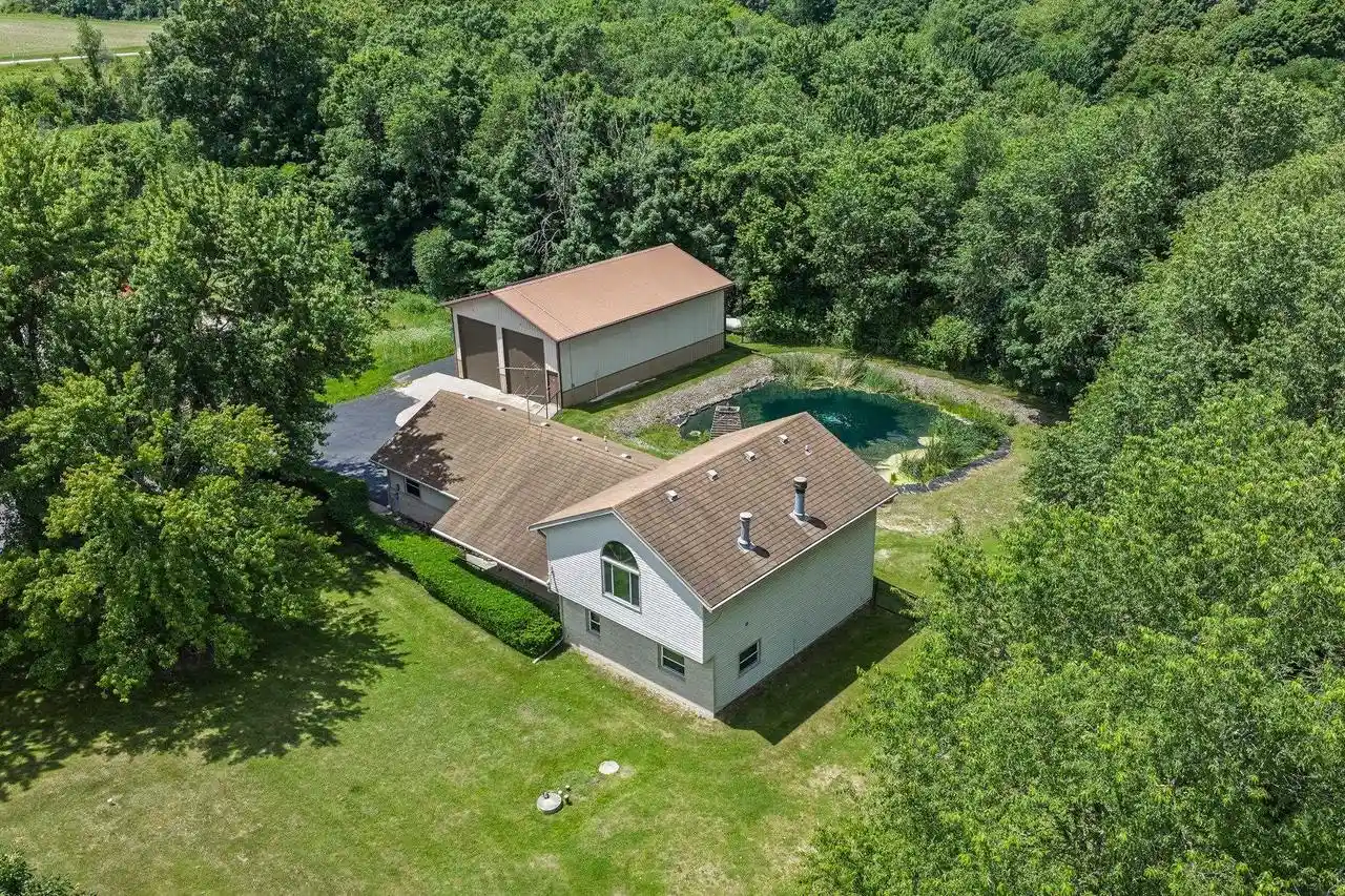 Photo 1 of Single family home for sale at S6041 Oak Court Court, Baraboo, WI 53913 | MLS# 2026780 | Listing updated on 2026-09-17