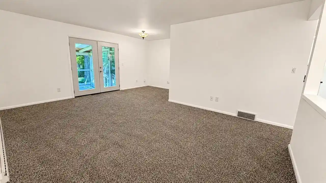2nd image of 828 W 19th Avenue Avenue, Oshkosh, WI 54902 | MLS# 50328167