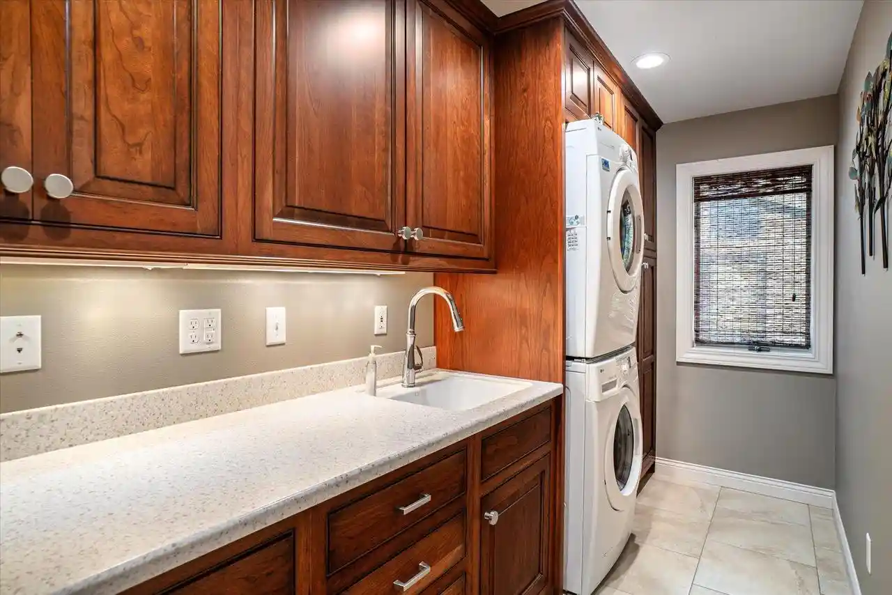 Photo 2 of Sale Pending at 2529 Baumgartner Dr Dr, La Crosse, WI 54603 | MLS# 1969160 | Listing updated on 2026-07-21