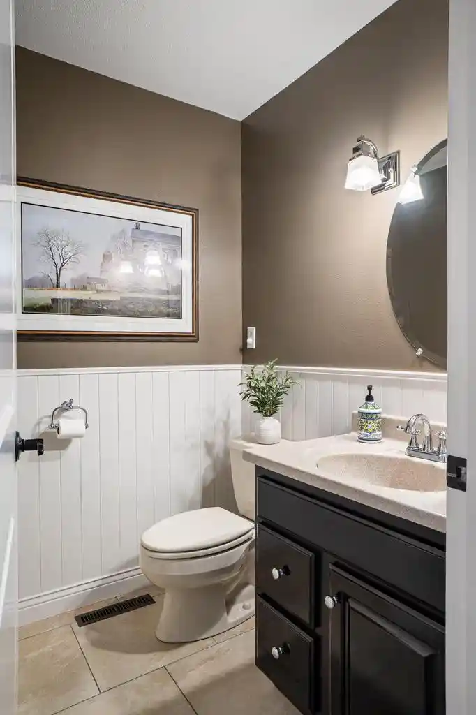 Photo 3 of Sale Pending at 2529 Baumgartner Dr Dr, La Crosse, WI 54603 | MLS# 1969160 | Listing updated on 2026-07-21