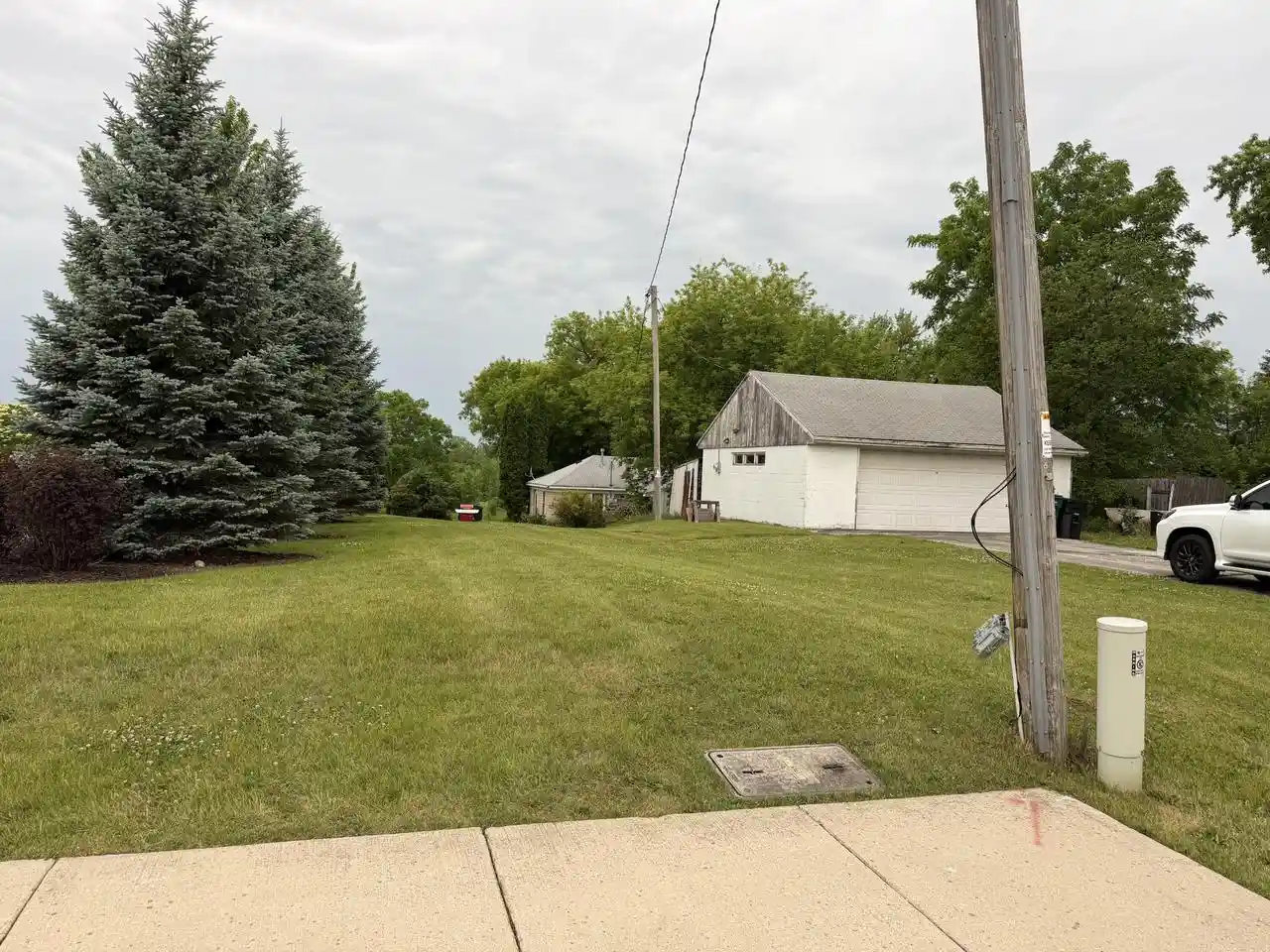 3rd image of W140N5683 Lilly Road Road, Menomonee Falls, WI 53051 | MLS# 1969164