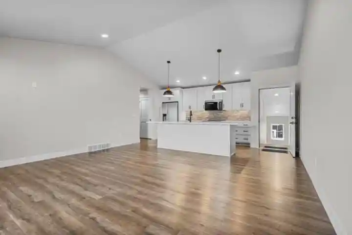 Listing Photo 5 - Condo for sale in building located at 864 S 18th Ave Ave, Sturgeon Bay, WI 54235 - Unit #14