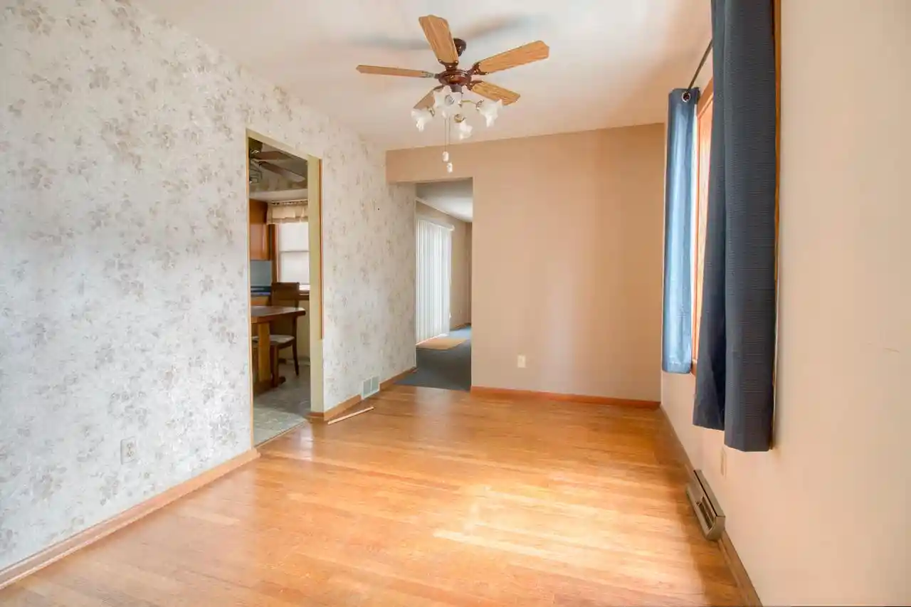 Homes for sale in Wauwatosa, WI | 11634 W Dearbourn Avenue Avenue, Wauwatosa, WI 53226 | MLS# 1969175