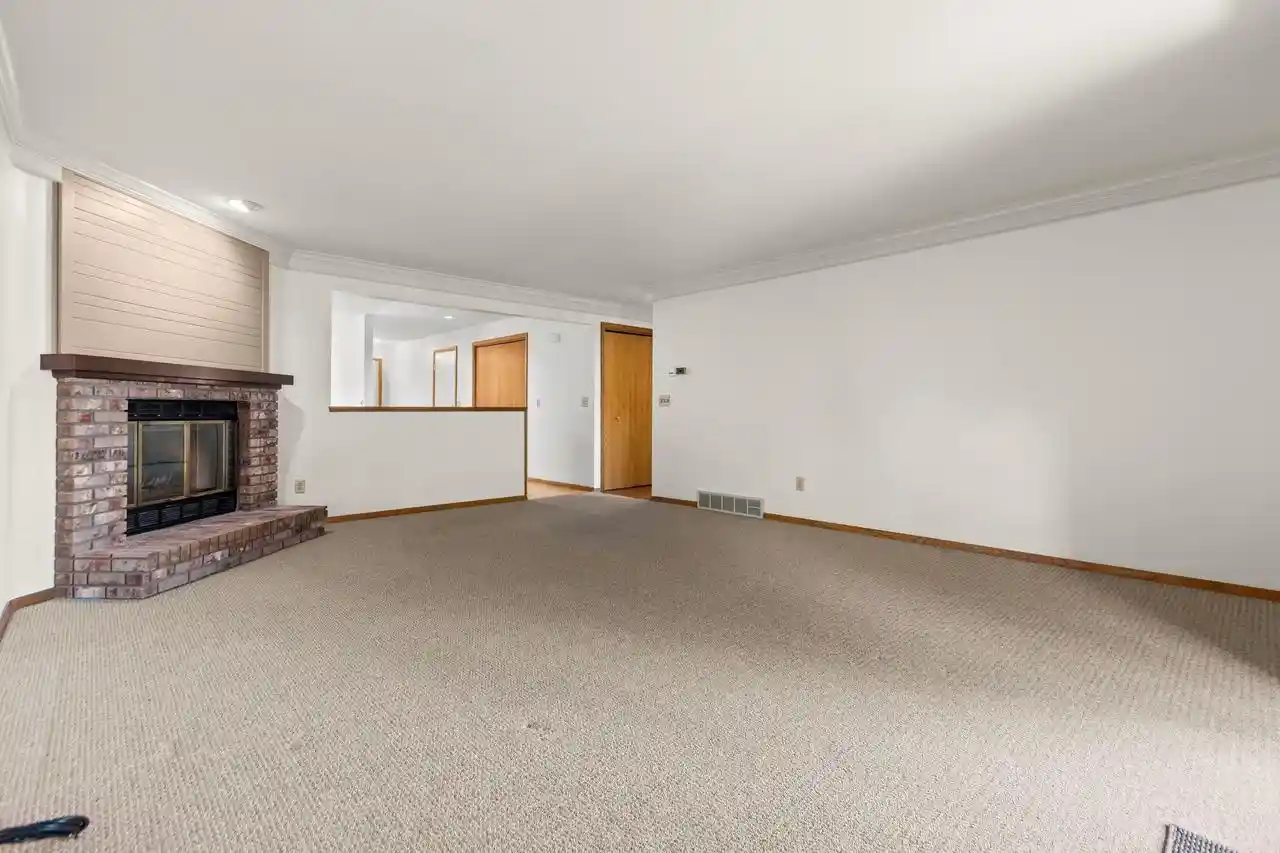 Homes for sale in Appleton, WI | 933 E Windfield Pl Pl #A, Appleton, WI 54911 | MLS# 50328174
