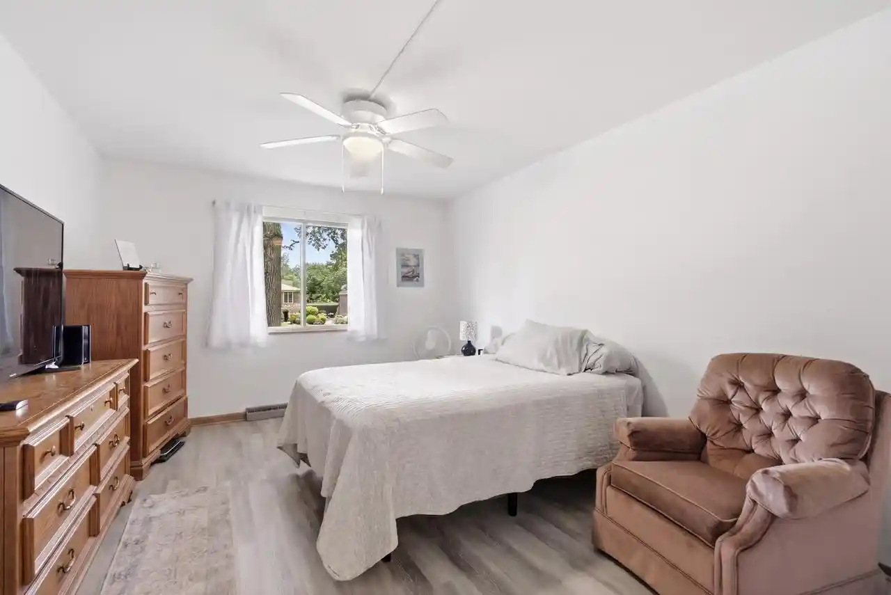 Homes for sale in New Berlin, WI | 1646 S Carriage Lane Lane #2, New Berlin, WI 53151 | MLS# 1969168