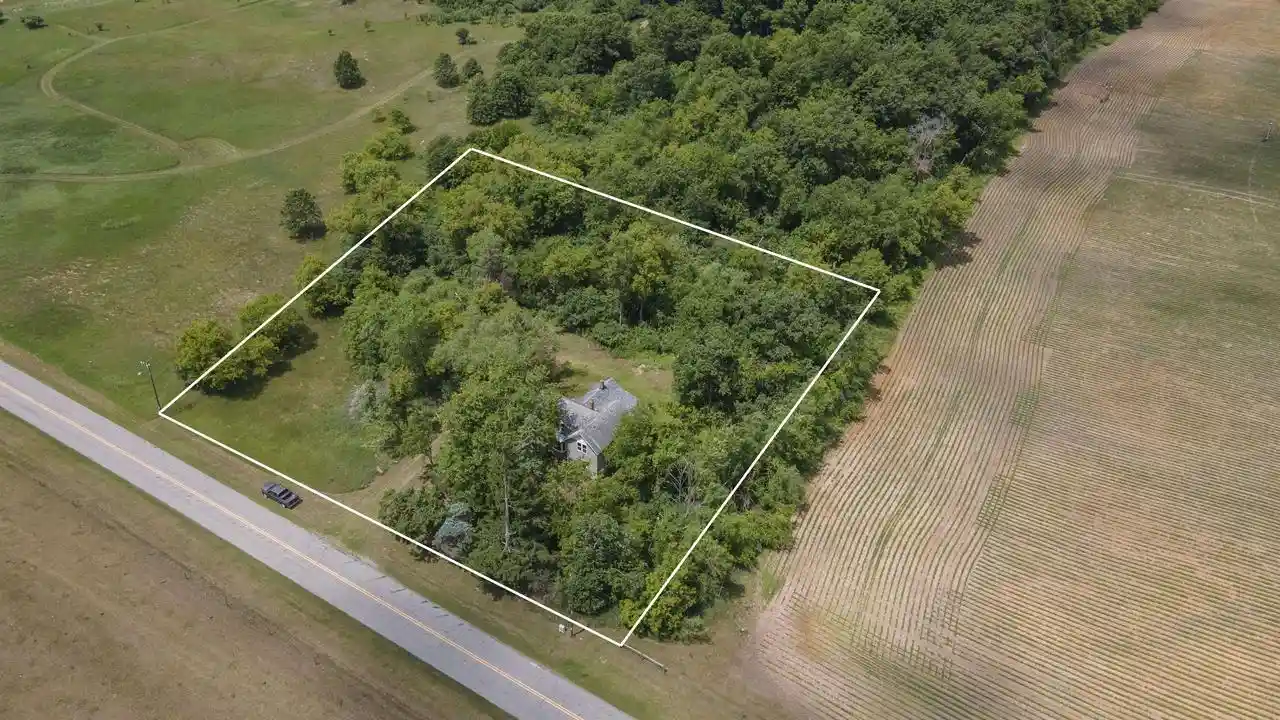 Photo 4 of Single family home for sale at W8008 S County Road A, Wild Rose, WI 54984 | MLS# 50328183 | Listing updated on 2026-09-08