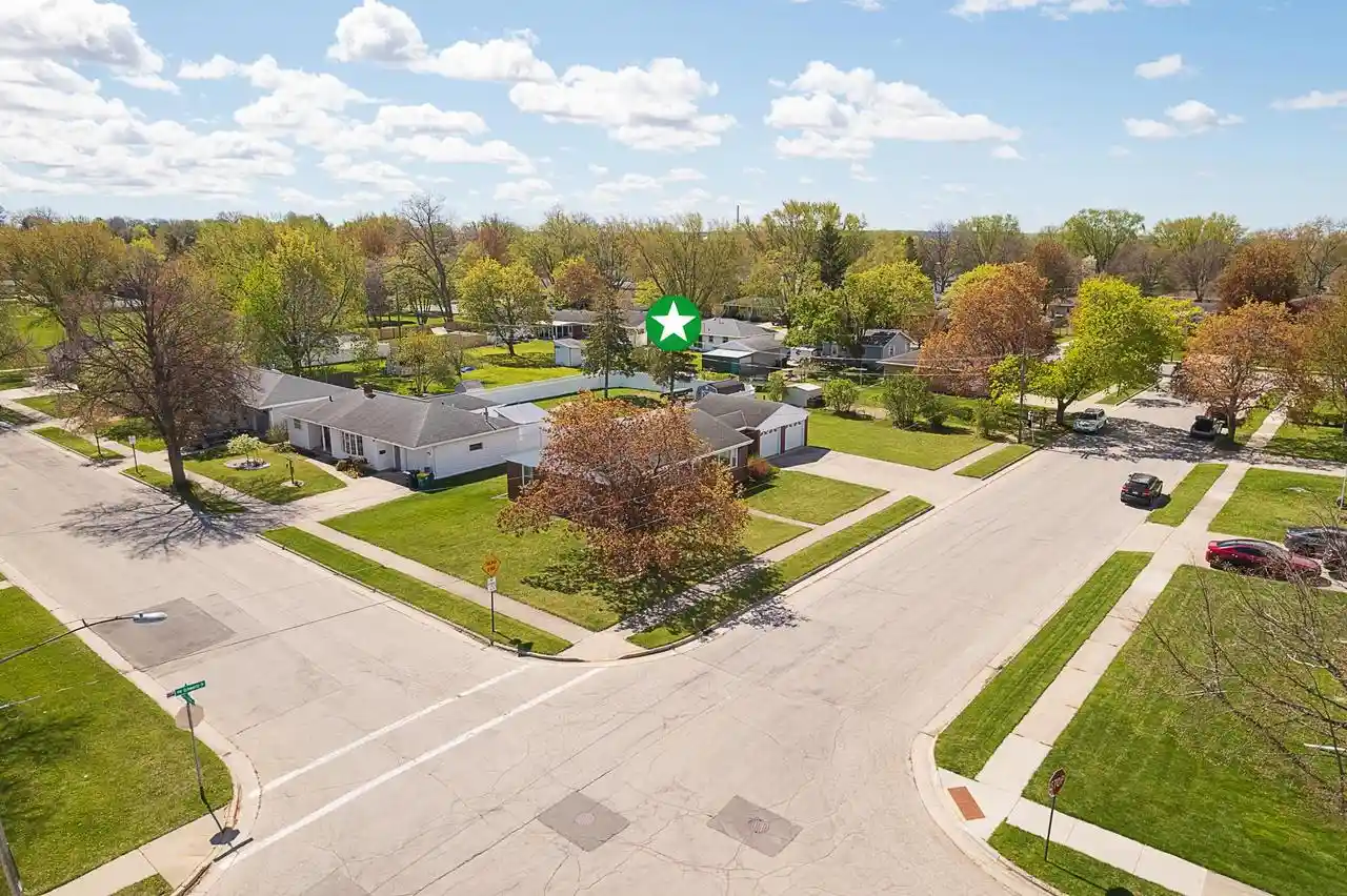 Photo 3 of Single family home for sale at 1013 Schwartz Street Street, Green Bay, WI 54302 | MLS# 50328180 | Listing updated on 2026-08-25