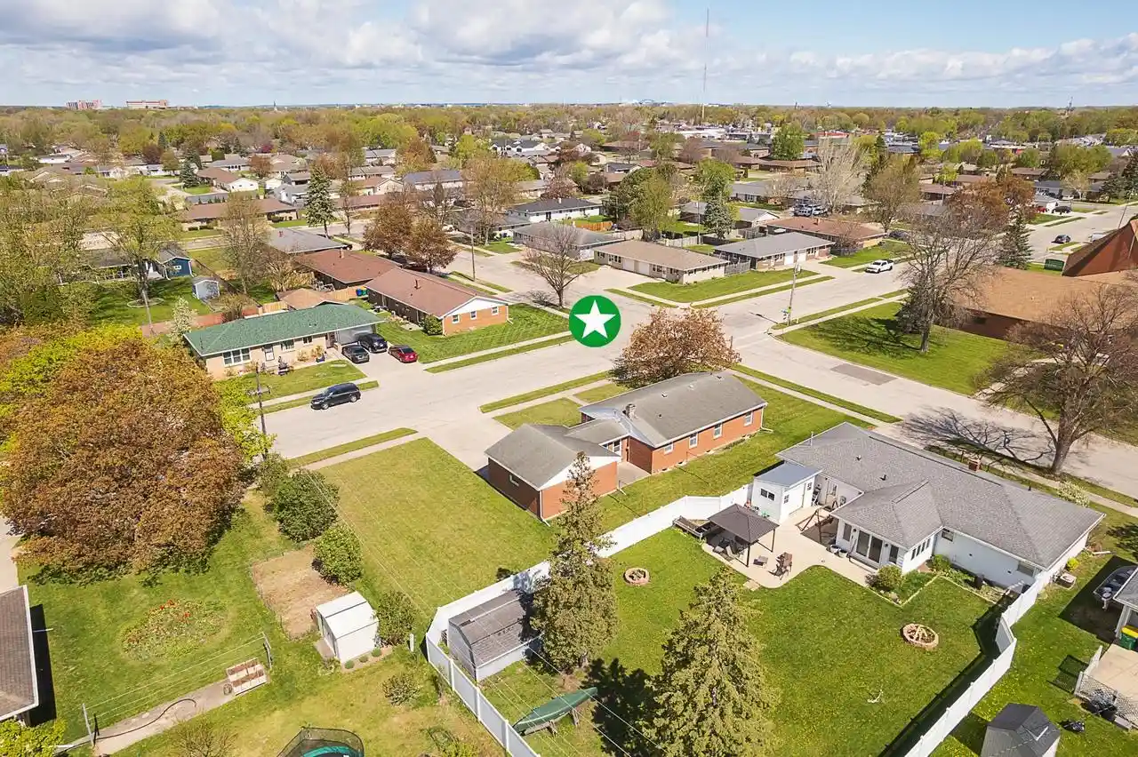 Photo 3 of Single family home for sale at 1013 Schwartz Street Street, Green Bay, WI 54302 | MLS# 50328180 | Listing updated on 2026-08-25