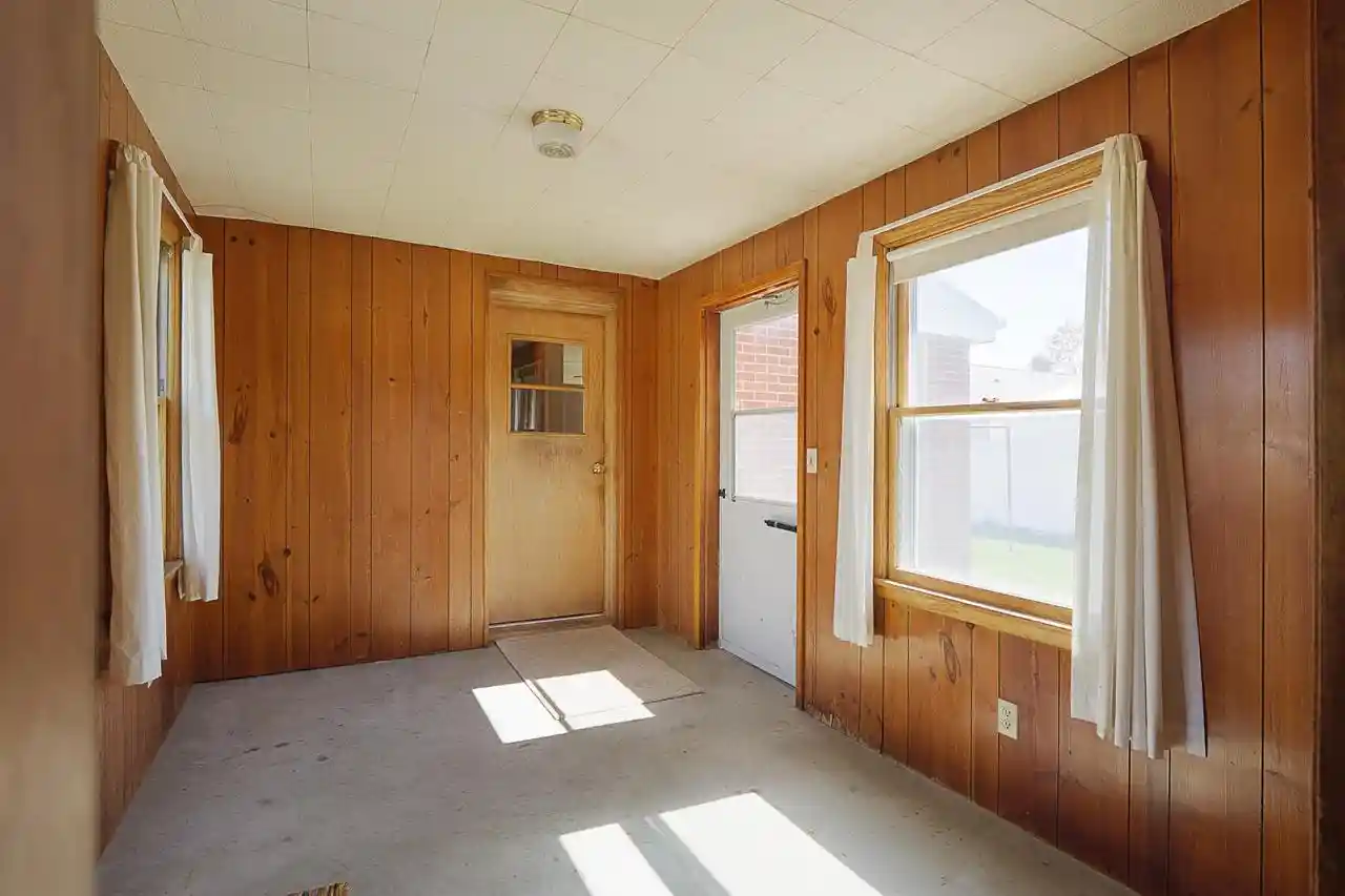 Photo 4 of Single family home for sale at 1013 Schwartz Street Street, Green Bay, WI 54302 | MLS# 50328180 | Listing updated on 2026-08-25