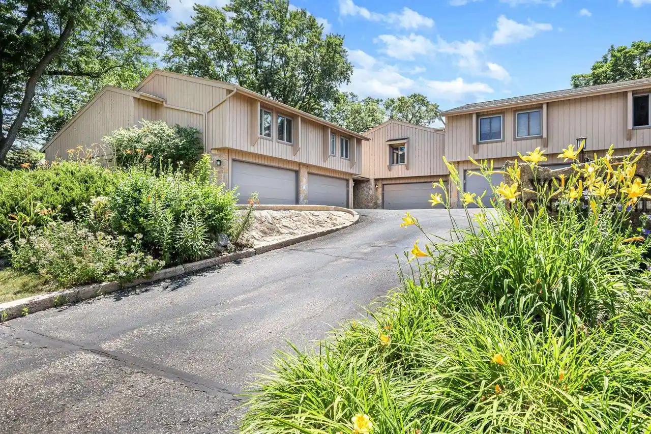 1st image of 7305 Donna Dr Dr, Middleton, WI 53562 | MLS# 2026790