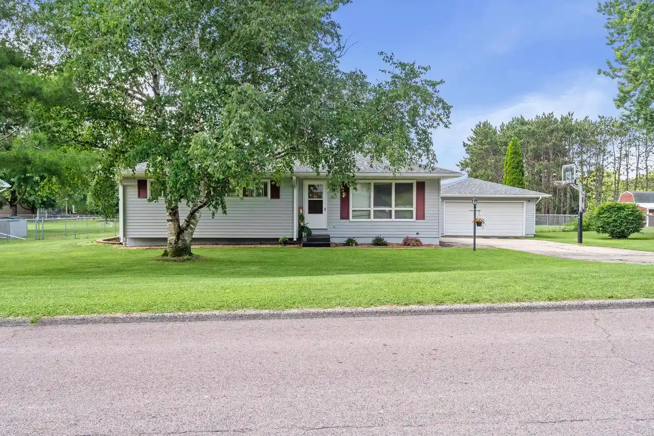 1st image of 734 Juline Way Way, Onalaska, WI 54650 | MLS# 1969182