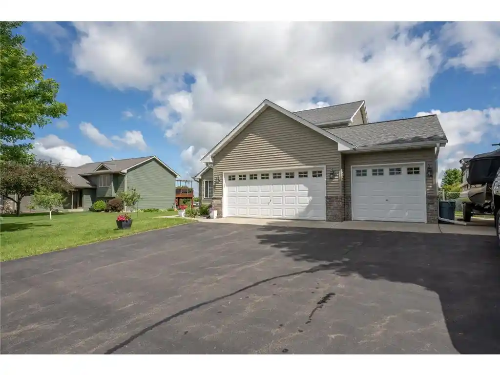 4th image of 293 Birch Street Street, Baldwin, WI 54002 | MLS# 7099722