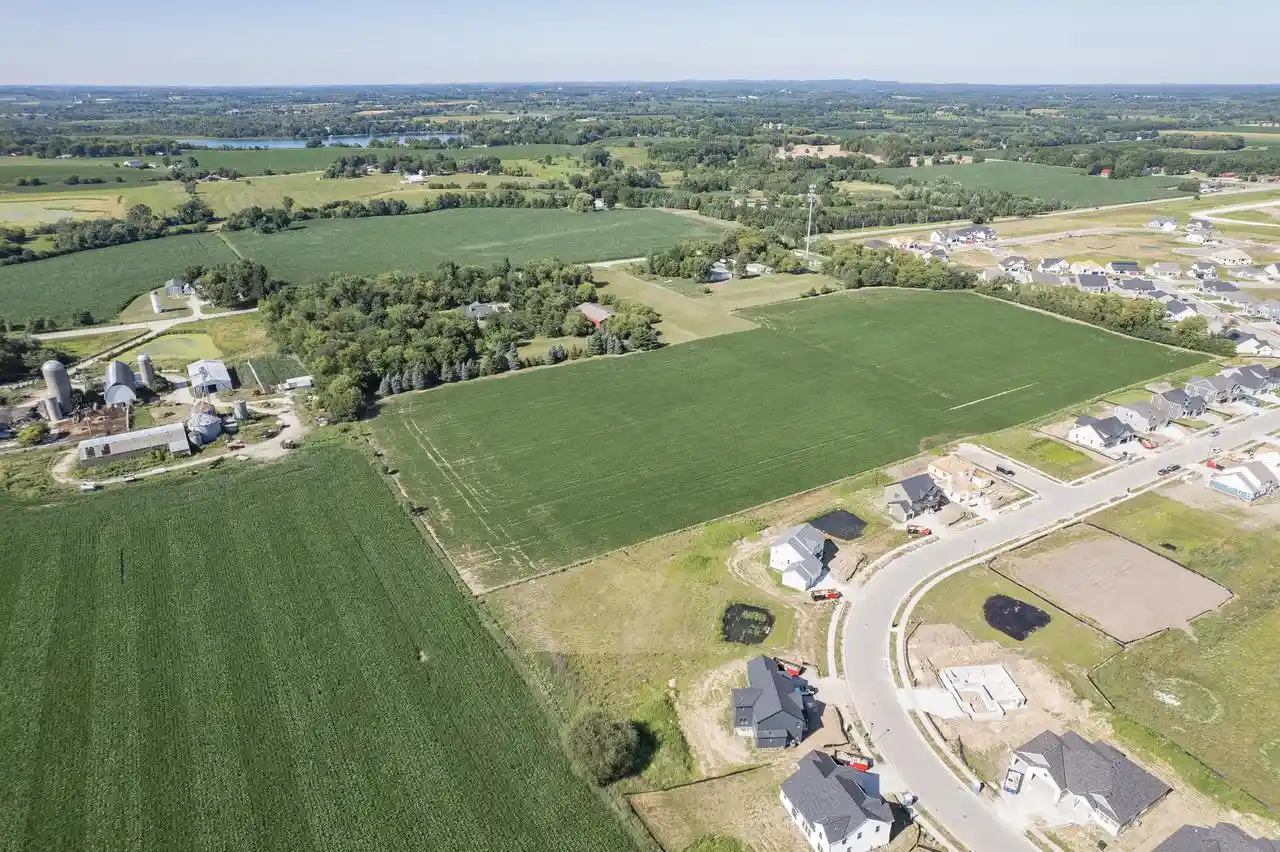 3rd image of 1734 Switchgrass Street Street, Oconomowoc, WI 53066 | MLS# 1969185