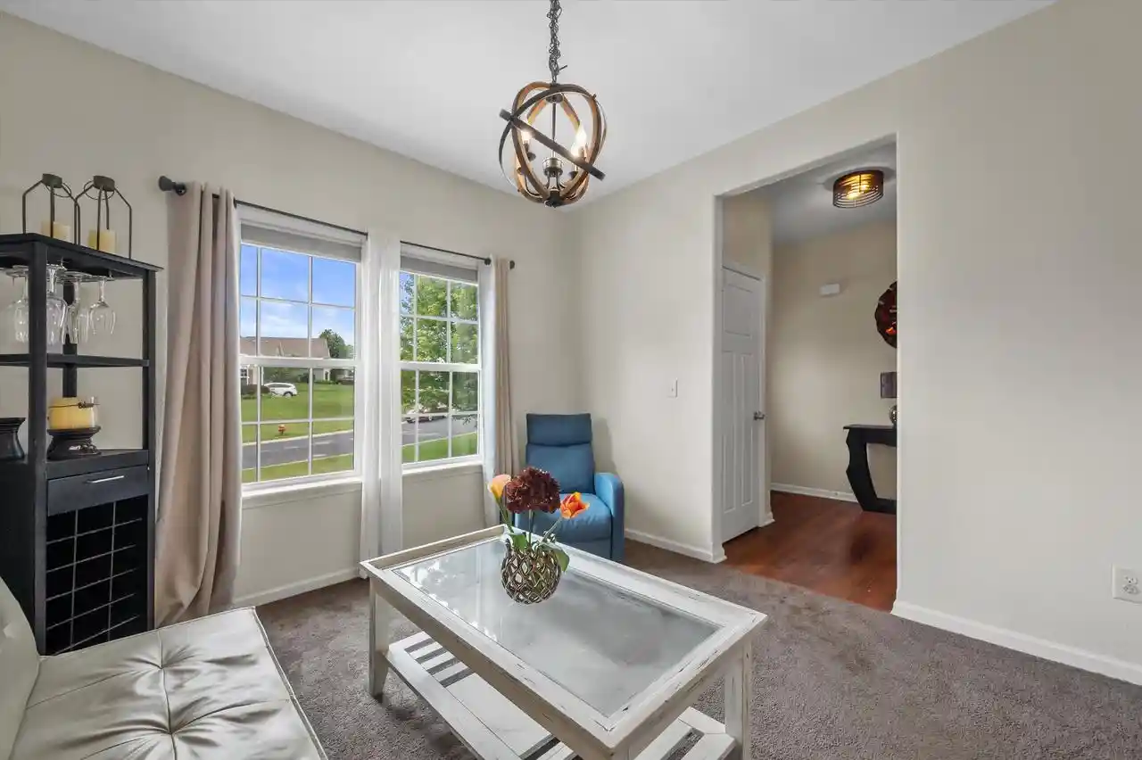 4th image of W141N10538 Wooded Hills Dr Dr, Germantown, WI 53022 | MLS# 1969186