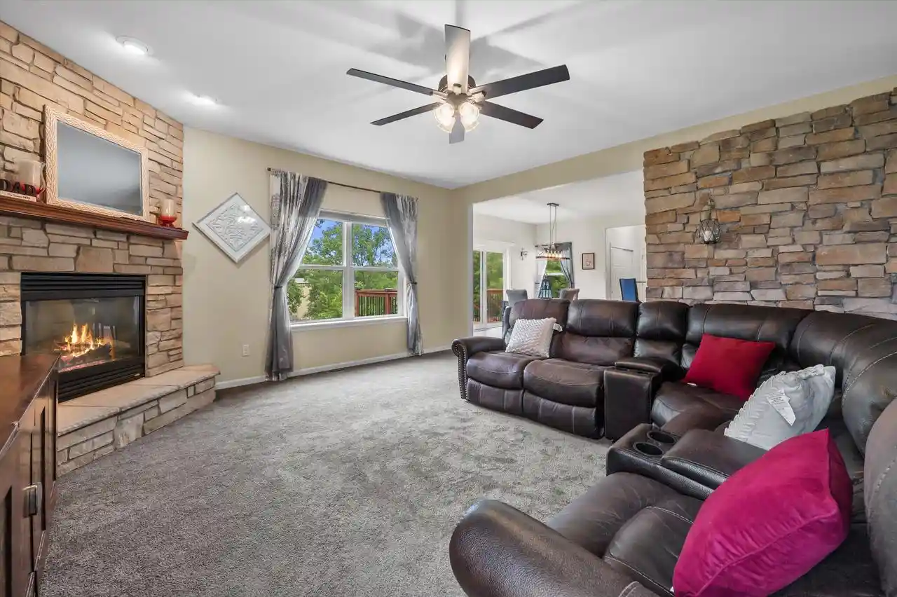 54th image of W141n10538 Wooded Hills Dr Dr, Germantown, WI 53022 | MLS# 1969186
