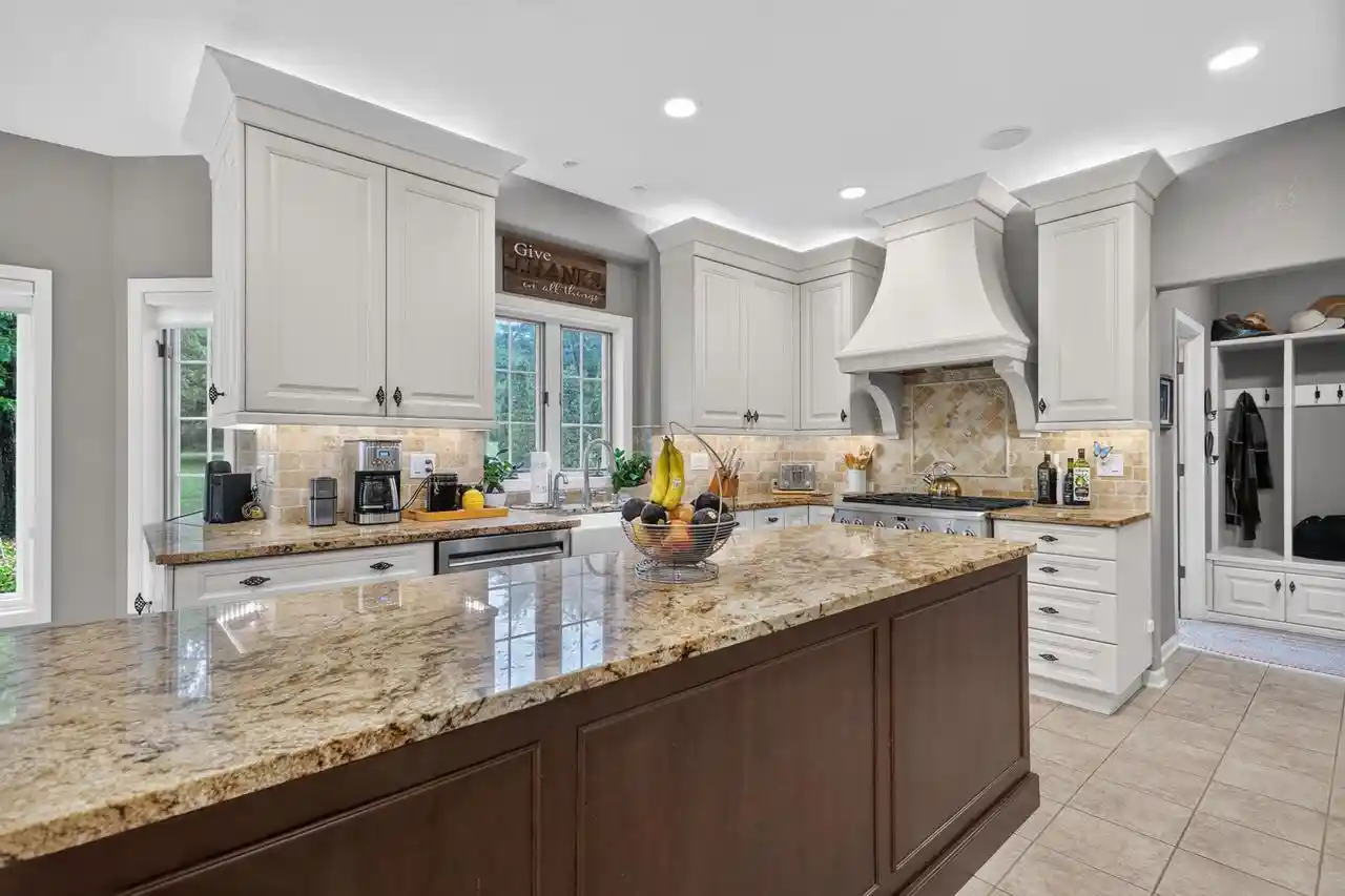 2nd image of 1411 Windy Knoll Dr Dr, Hubertus, WI 53033 | MLS# 1969205