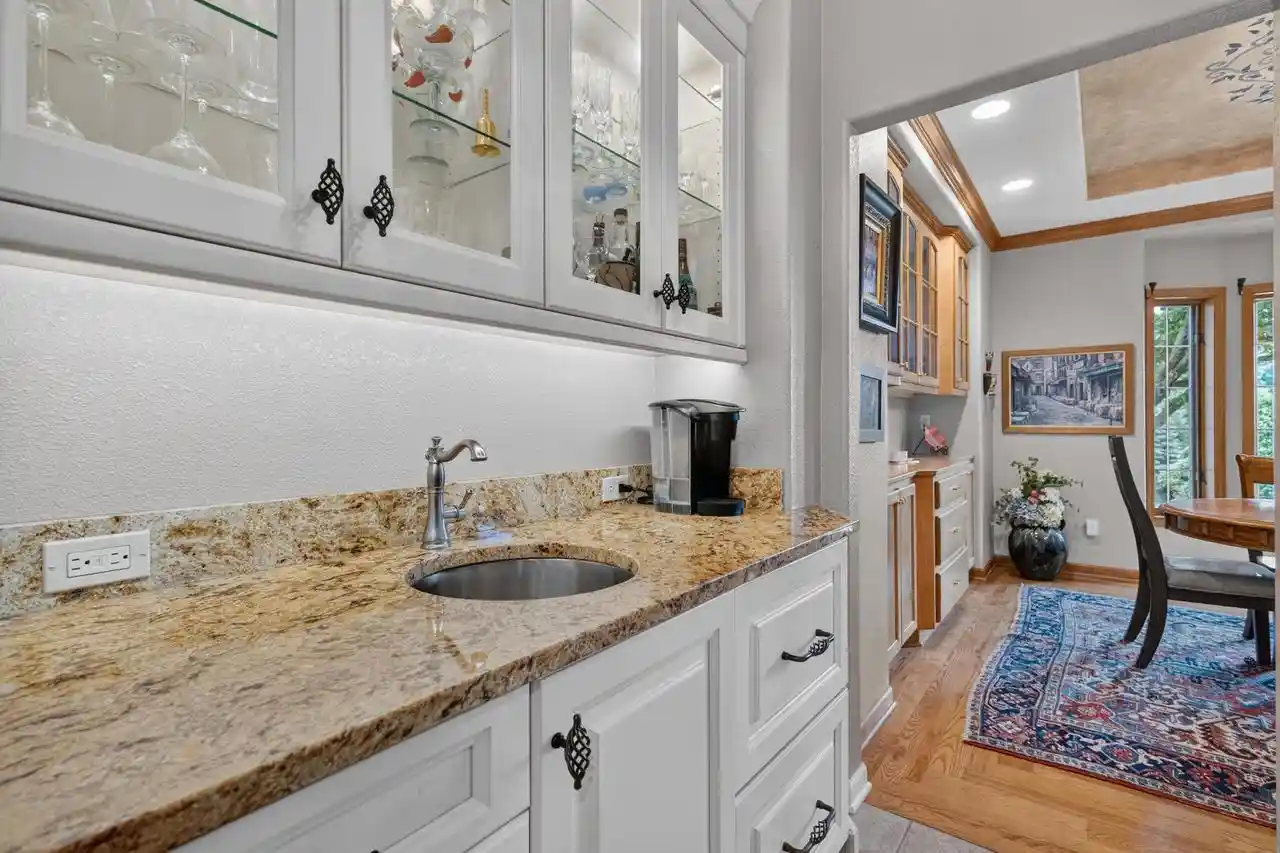 3rd image of 1411 Windy Knoll Dr Dr, Hubertus, WI 53033 | MLS# 1969205