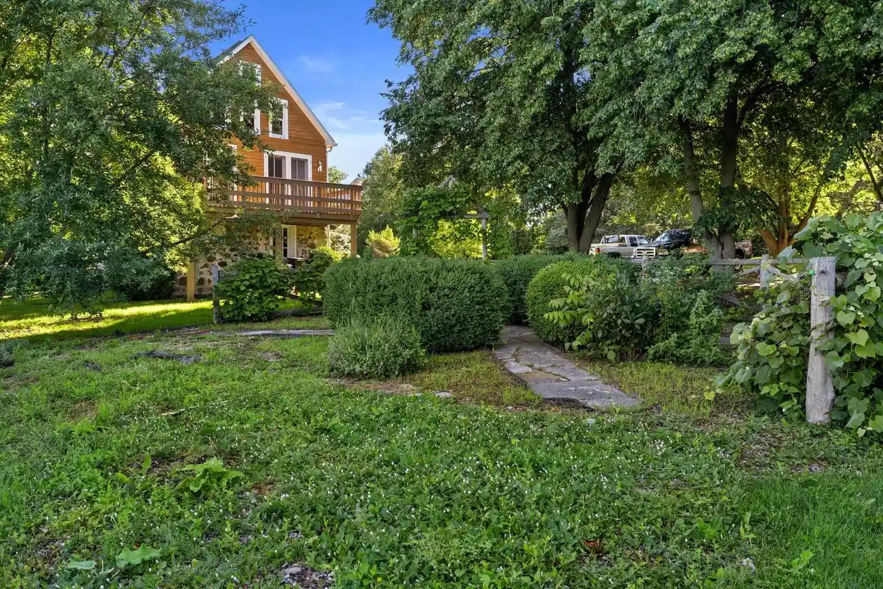 3rd image of 444 288Th Avenue Avenue, Burlington, WI 53105 | MLS# 1969217