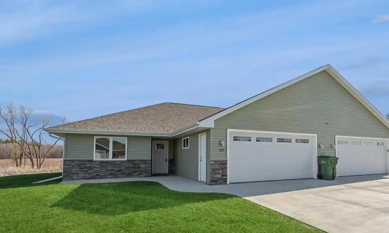 Homes for sale in Brillion, WI | 559 Summer Dr Dr, Brillion, WI 54110 | MLS# 50328203