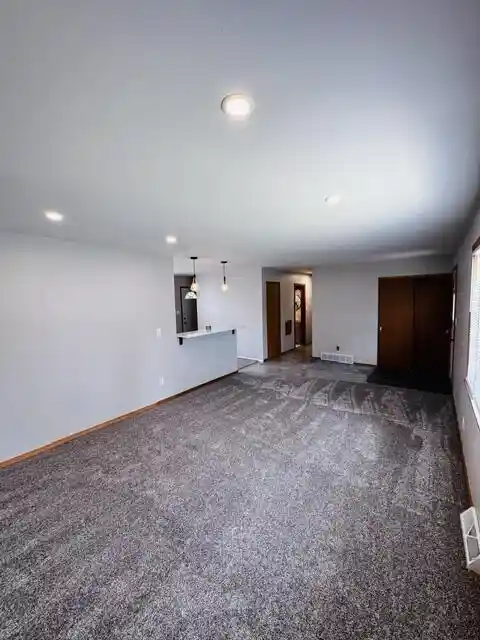 2nd image of N92w17274 Forest Dr Dr, Menomonee Falls, WI 53051 | MLS# 1969243